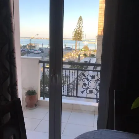 Udumbara Apartment *